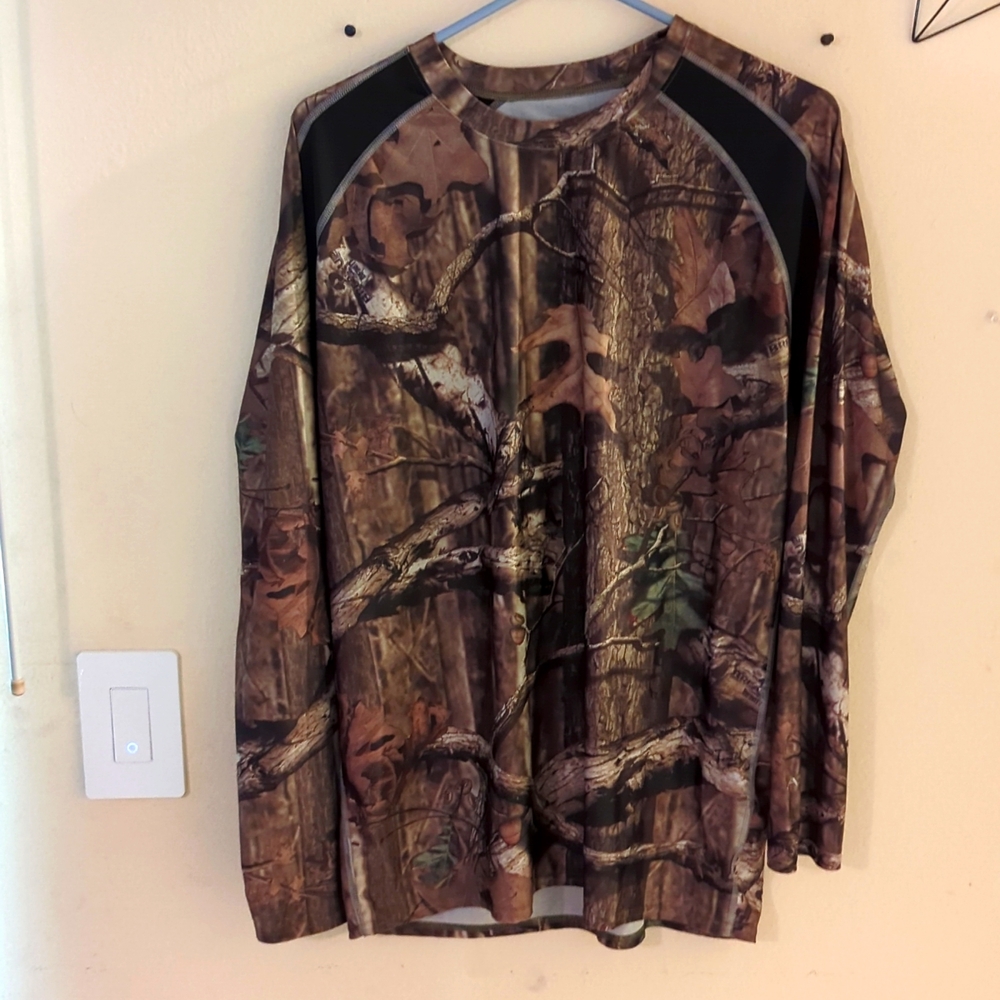 Redhead camo long sleeve shirt size medium